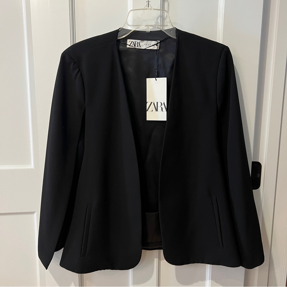 Zara Women's Elegant Black Blazer